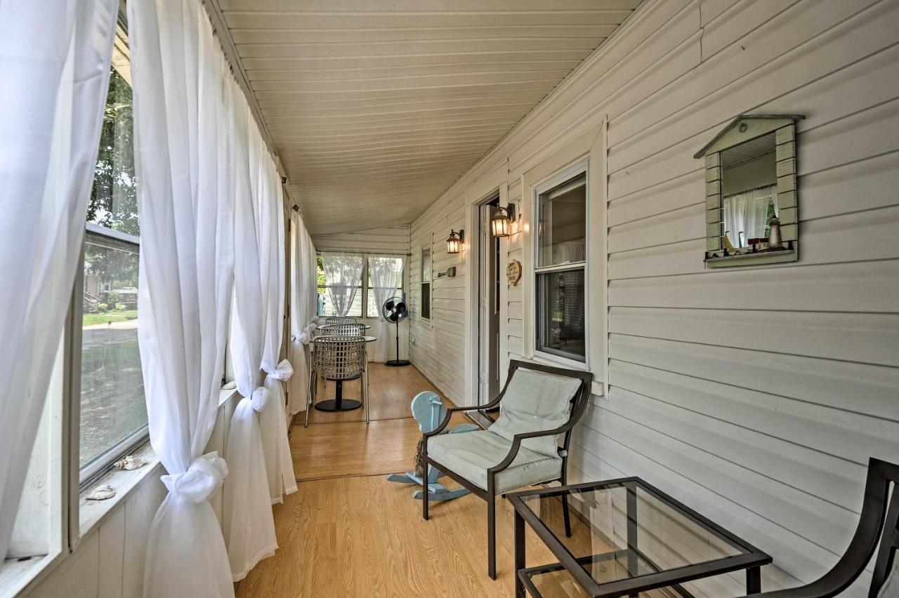 The Blue Crab Cottage - 3 Blocks From The Beach! Colonial Beach Zewnętrze zdjęcie